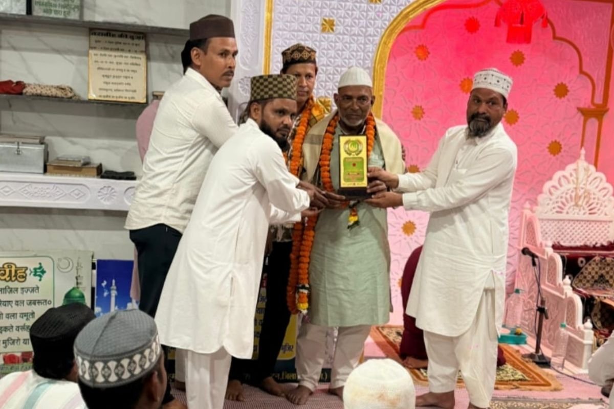 Patan Ramadan Iftar News: पाटन में रमजान माह पर रोजा अफ्तारी कार्यक्रम, बड़ी संख्या में रोजेदारों ने की शिरकत