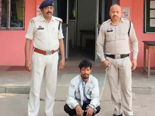 रायगढ़ में अफीम खेती मामले में तीसरा आरोपी झारखंड से गिरफ्तार, तमनार में 60 हजार से ज्यादा अफीम के पौधे मिले थे, NDPS एक्ट के तहत कार्रवाई