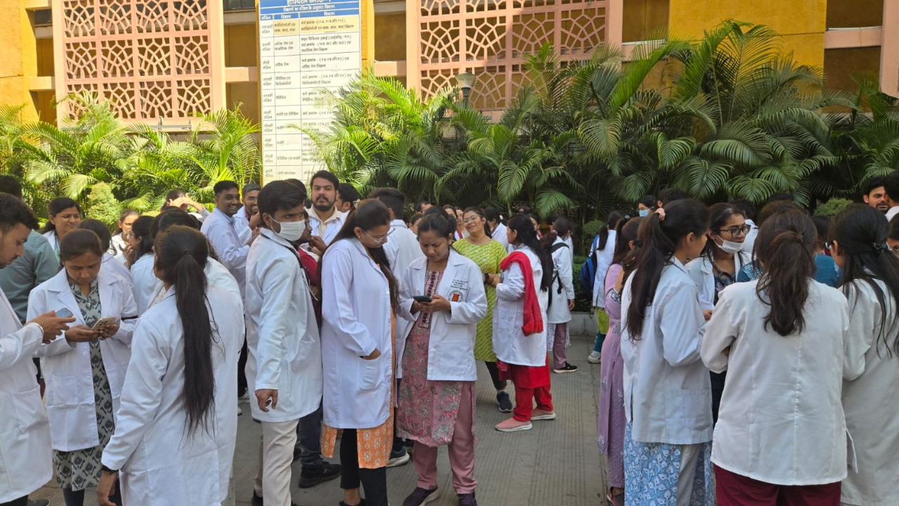 MP News: लंबित स्टाइपेंड संशोधन को लेकर एमपी में जूनियर डॉक्टरों की हड़ताल, ओपीडी सेवाएं प्रभावित