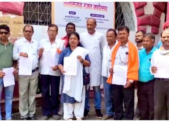 Durg Villagers Protest