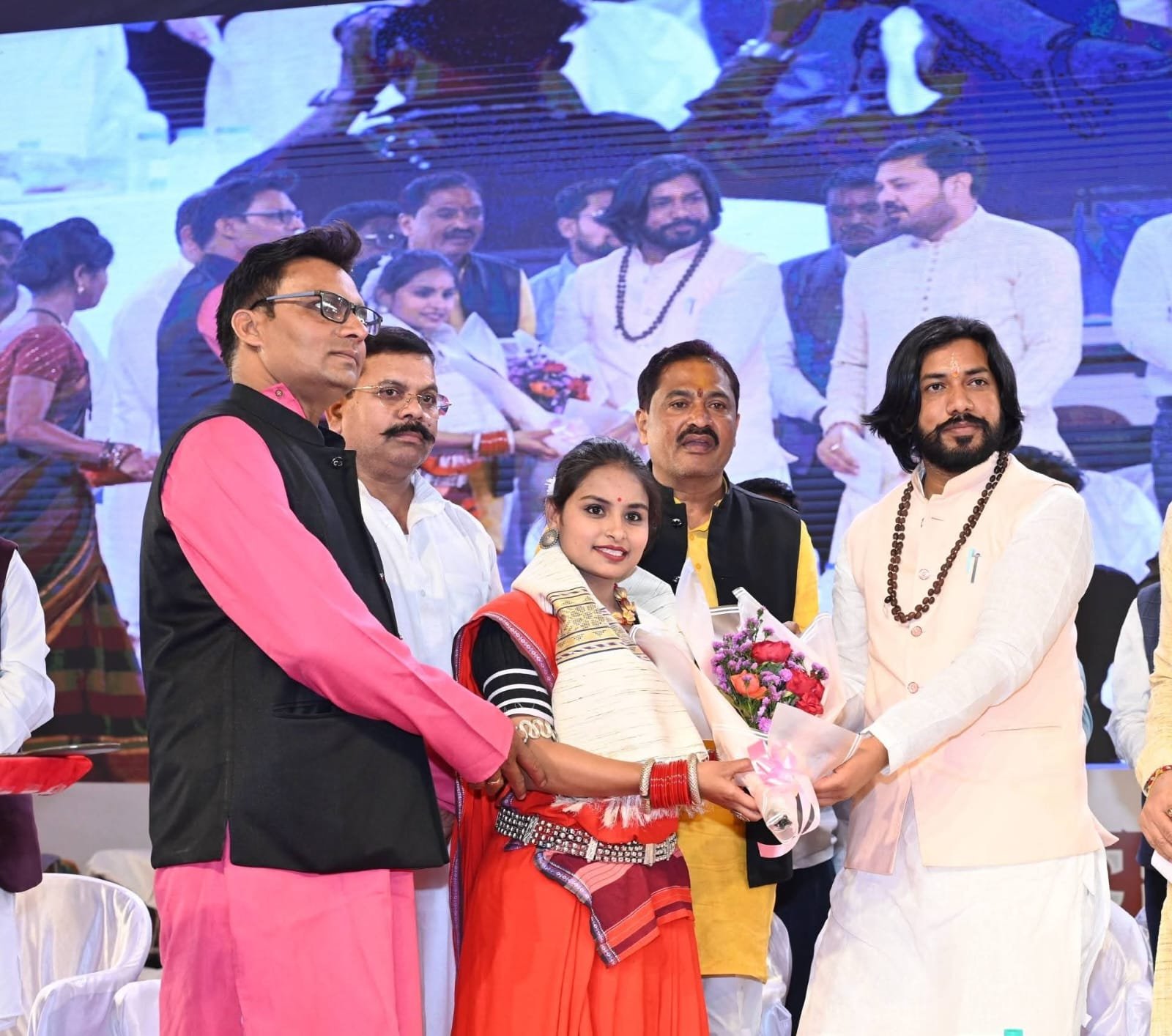 छत्तीसगढ़ी संस्कृति का उत्सव बना कुंवरगढ़ महोत्सव, मंत्री गुरु खुशवंत साहेब हुए शामिल, कहा- विरासत को बचाना हमारी जिम्मेदारी