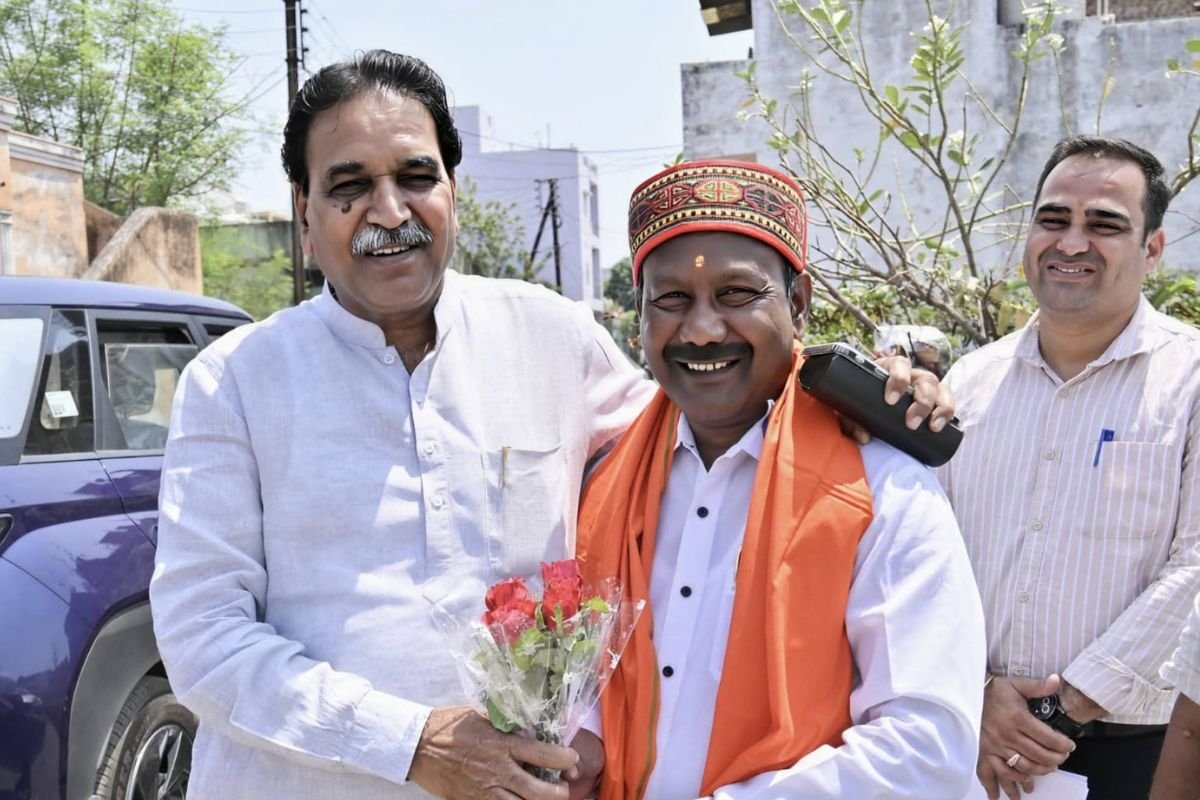 रायपुर पश्चिम में शिक्षा को नई दिशा, 1.60 करोड़ से आर.डी. तिवारी स्कूल का कायाकल्प, विधायक राजेश मूणत ने समयसीमा में काम पूरा करने के दिए निर्देश