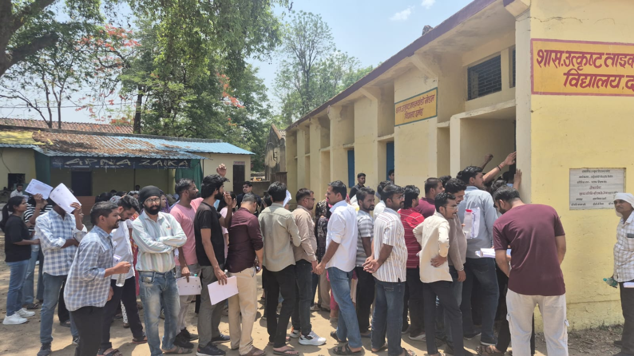 दमोह में पीएससी परीक्षा शांतिपूर्ण संपन्न, पहली शिफ्ट में 365 परीक्षार्थी शामिल, कड़ी सुरक्षा व्यवस्था