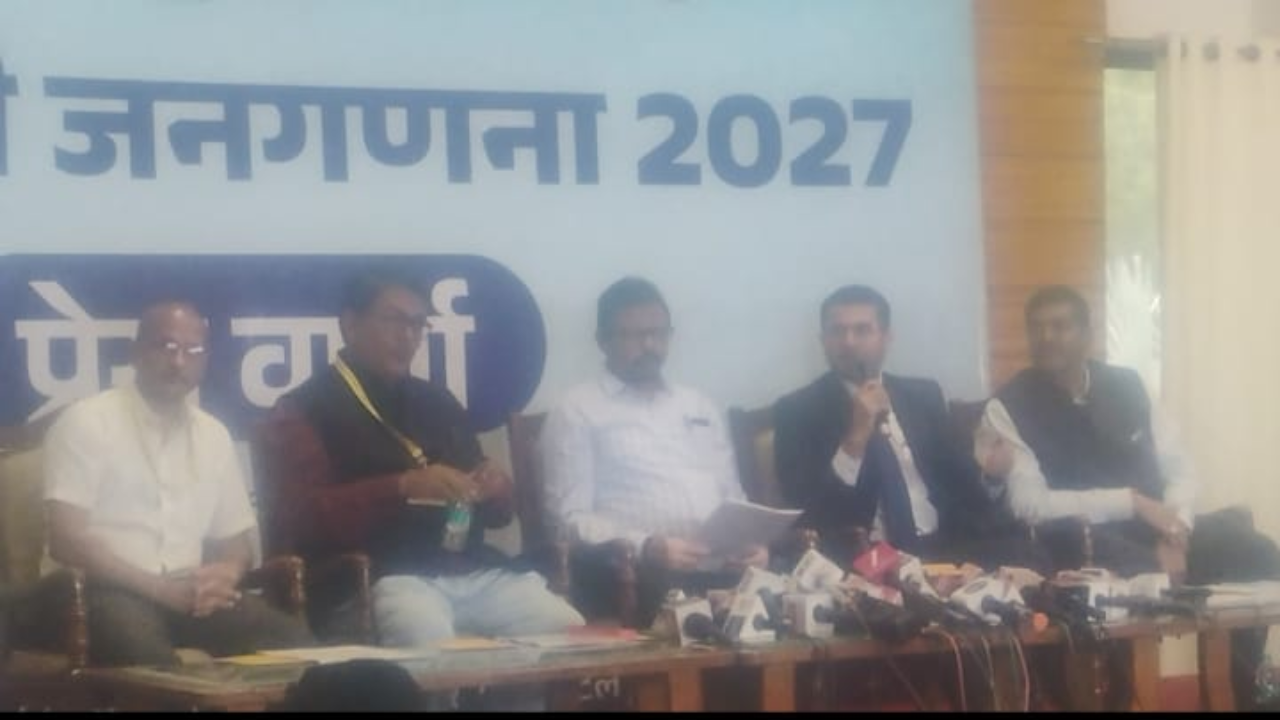 छत्तीसगढ़ में जनगणना: घर-घर सर्वे में पूछे जाएंगे ये 33 सवाल, पहली बार पूरी डिजिटल