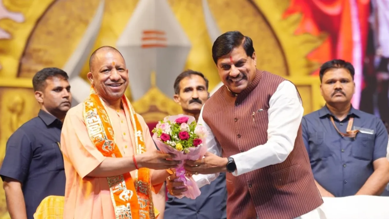 वाराणसी में ‘सम्राट विक्रमादित्य’ महानाट्य का भव्य मंचन, संस्कृति और इतिहास से सराबोर हुआ माहौल