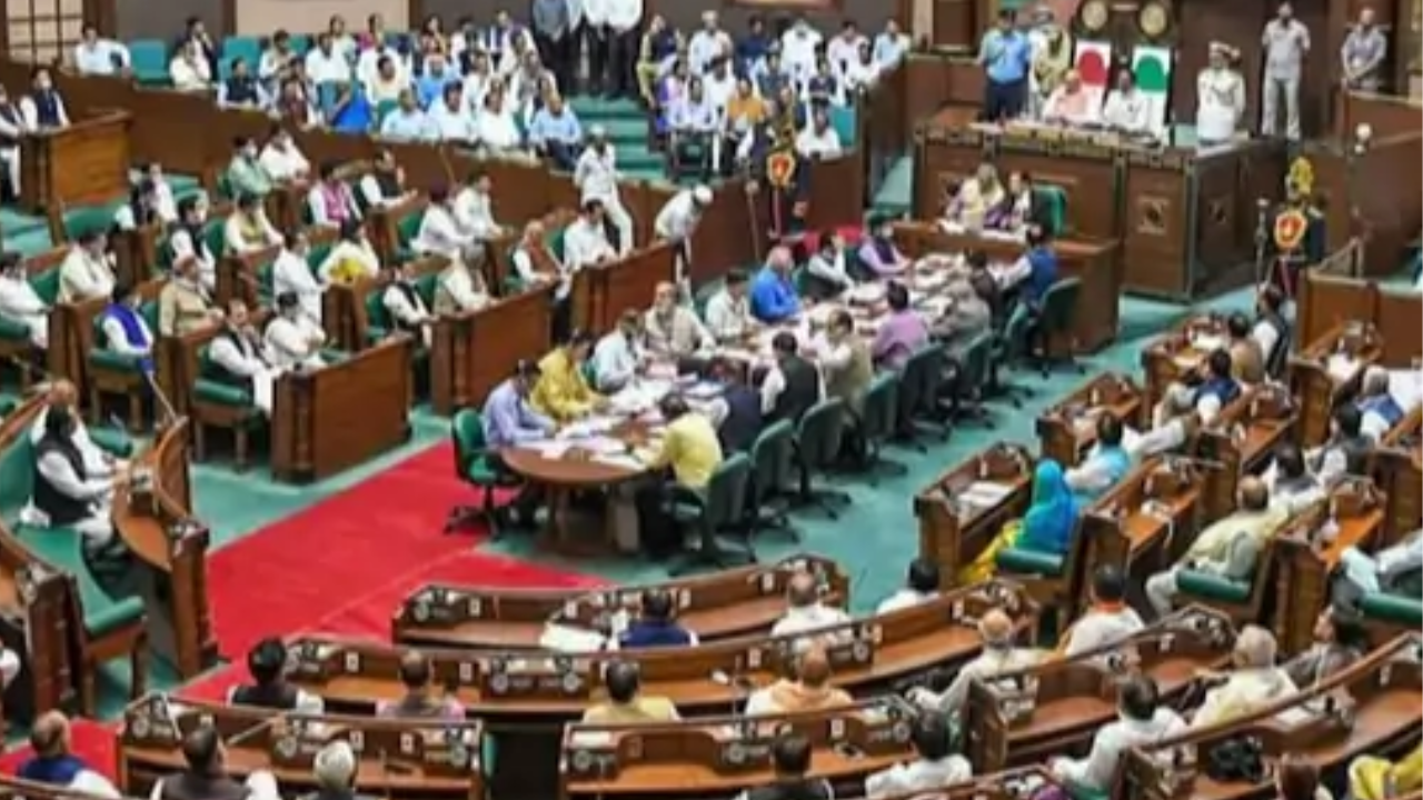 छत्तीसगढ़ विधानसभा में टकराव तय: निंदा प्रस्ताव पर आमने-सामने सरकार और विपक्ष