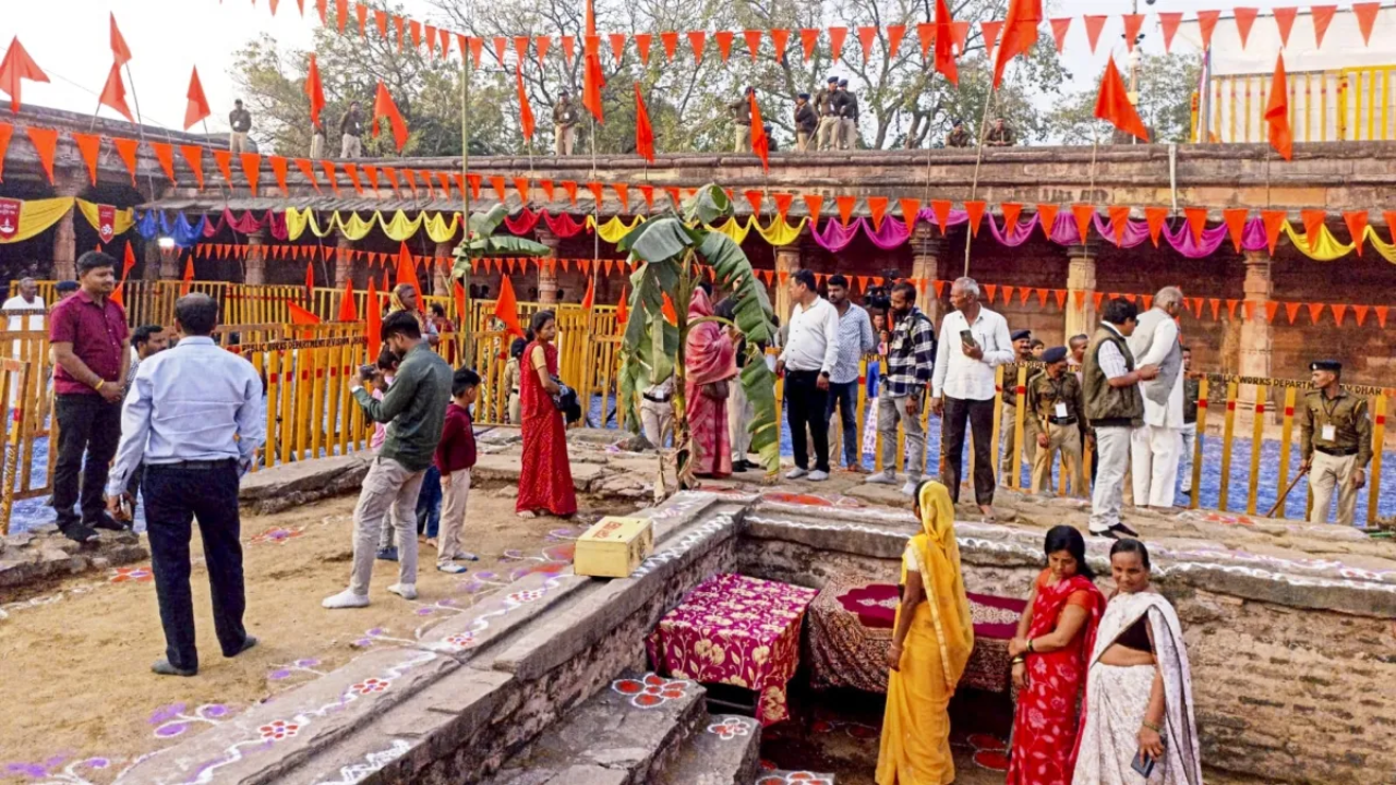 भोजशाला विवाद: हाईकोर्ट में मुस्लिम पक्ष का दावा—रेवेन्यू रिकॉर्ड में मस्जिद दर्ज, सरस्वती मंदिर का उल्लेख नहीं