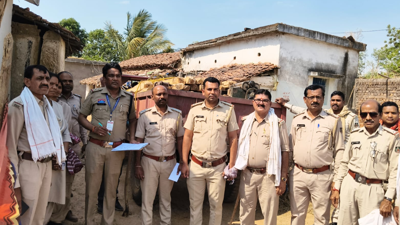 बिलासपुर में वन विभाग की बड़ी कार्रवाई: लाखों की अवैध लकड़ी जब्त, आरोपी फरार