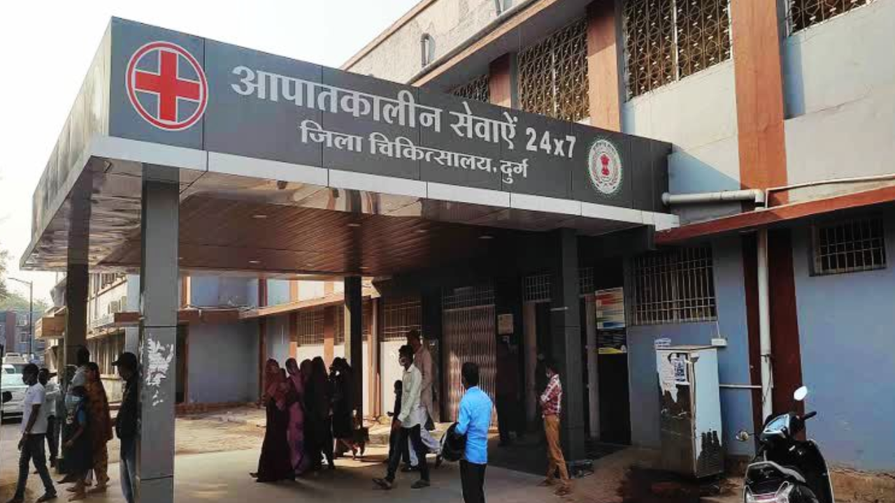 सीएसआर फंड में गड़बड़ी का आरोप: मरीजों के बजाय अफसरों के कमरों में लगे एसी