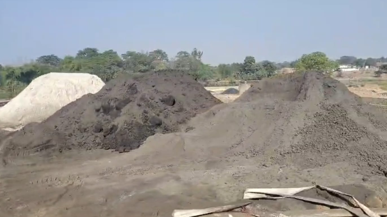 सक्ति जिले में चोरी के कोयले से चल रहे अवैध लाल ईंट भट्ठे, प्रशासन की निष्क्रियता से बढ़ रहा प्रदूषण और काला कारोबार