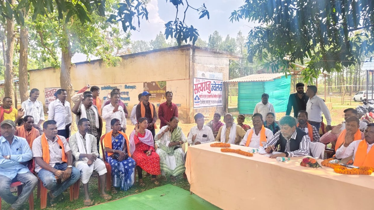 भाजपा का ‘गांव चलो-घर चलो’ अभियान शुरू: जामावाड़ा में किरण सिंह देव ने किया जनसंपर्क, 19 लाख के विकास कार्यों का भूमिपूजन