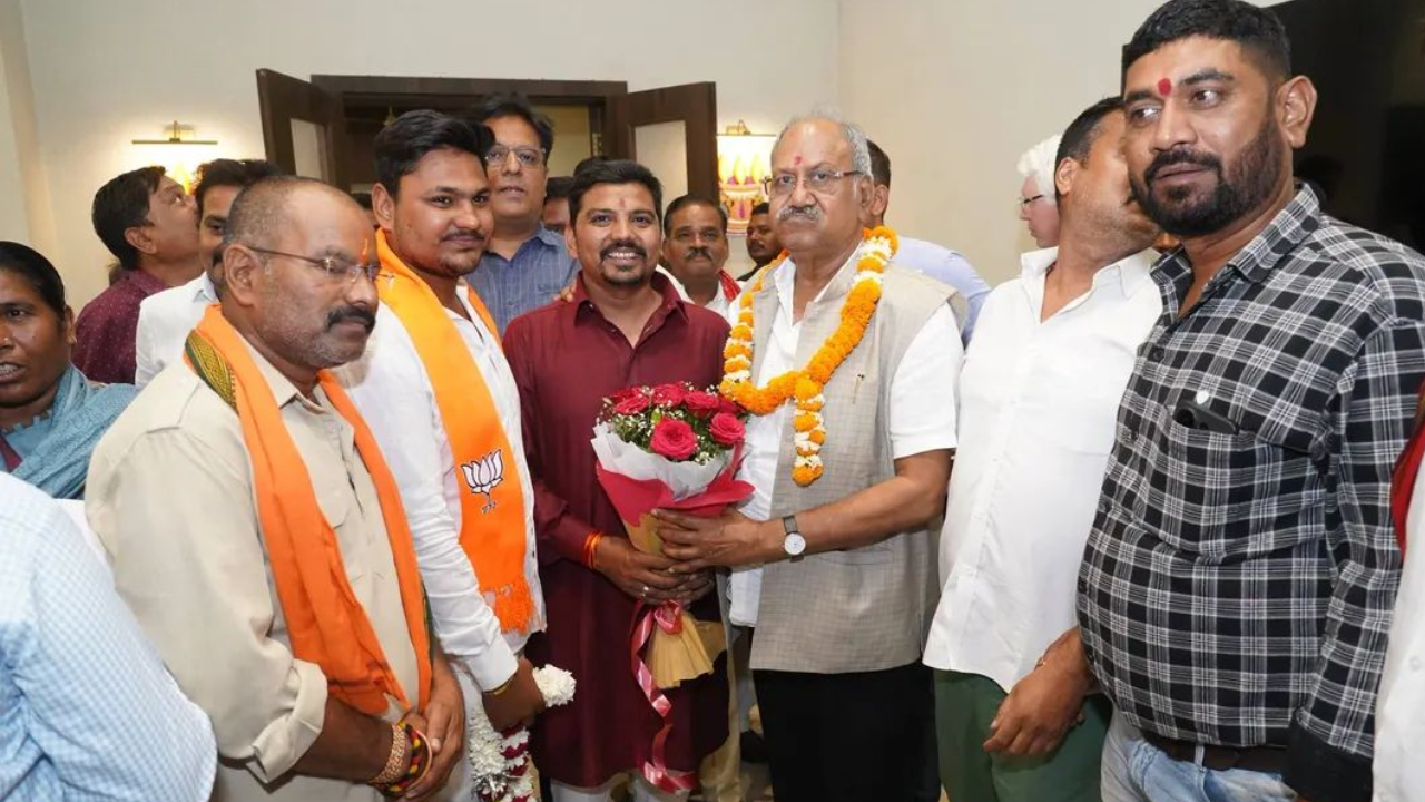 रायपुर भाजपा युवा मोर्चा की नई टीम घोषित, पियूष ठाकुर बने भाटागांव के अध्यक्ष, आर्यन मिश्रा को लाखेनगर मंडल में महामंत्री की ज़िम्मेदारी