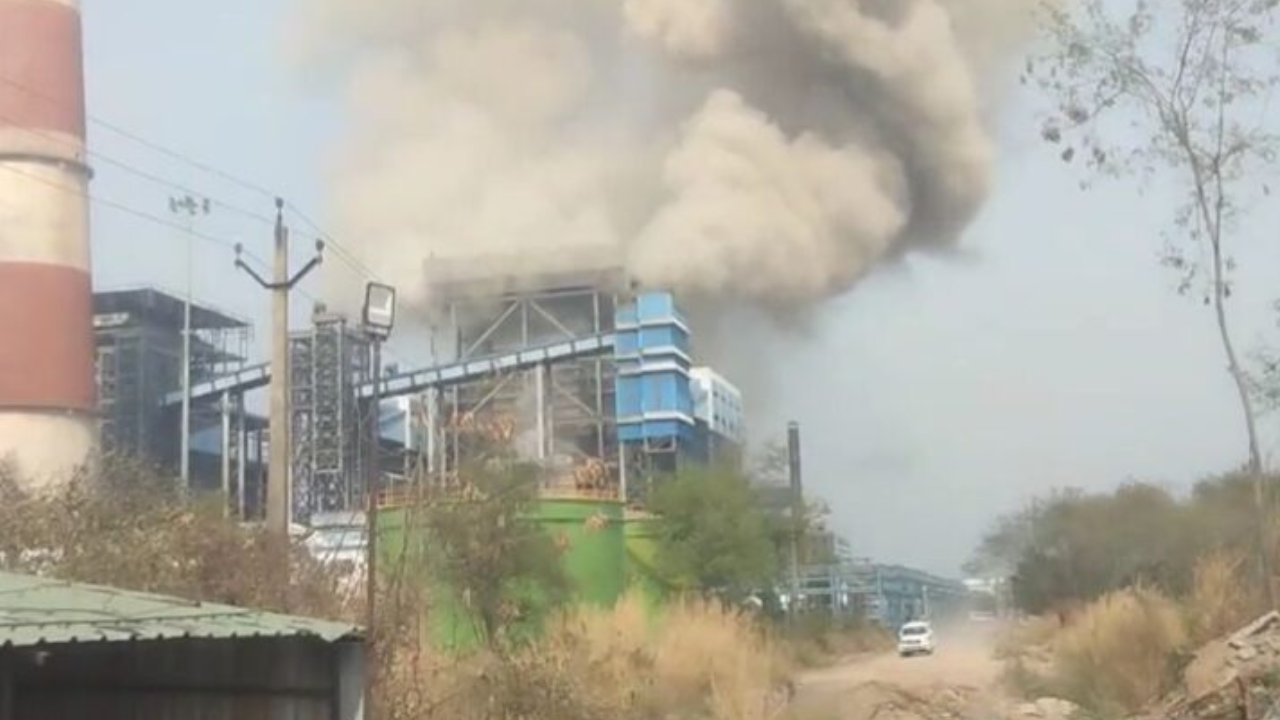 Sakti Vedanta Limited Accident: सक्ती जिले में वेदांता लिमिटेड के पावर प्लांट में बॉयलर ब्लास्ट, 10 मजदूरों की मौत की खबर, कई घायल