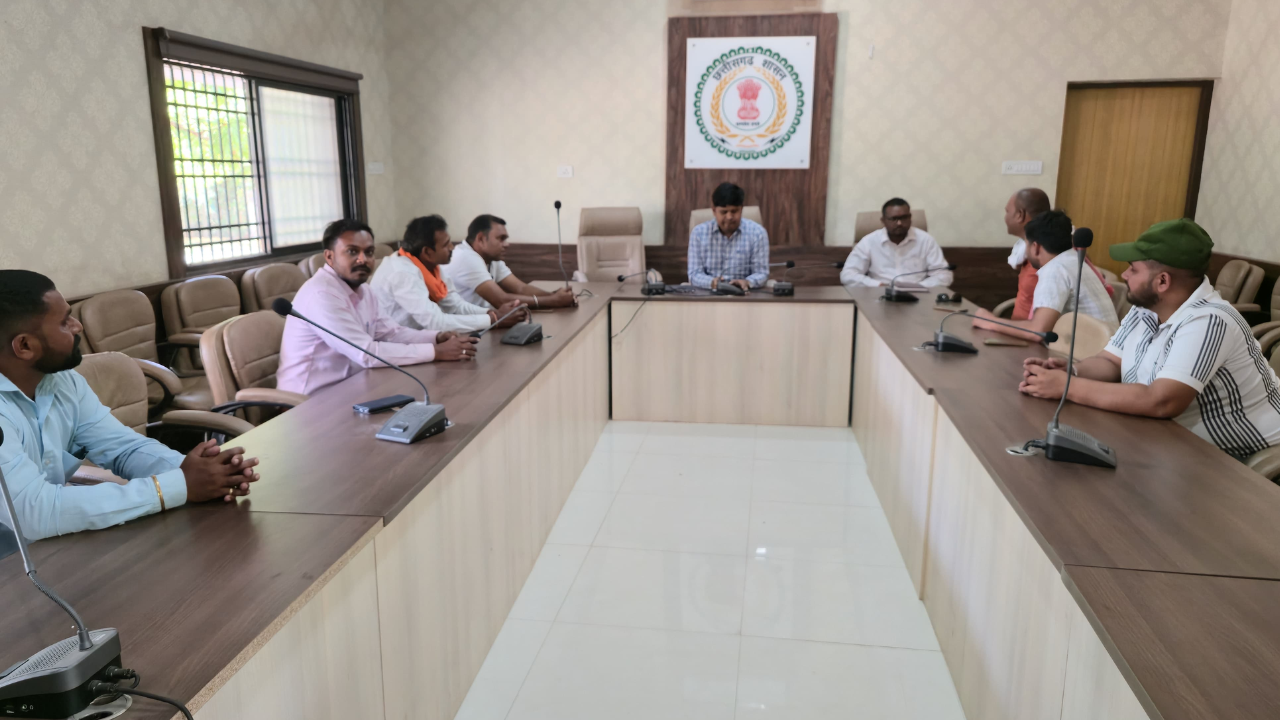 ग्रामीणों के प्रदर्शन के बाद जागा प्रशासन, बैठक में समाधान का दावा, पर आश्वस्त नहीं आंदोलनकारी, फिर आंदोलन की तैयारी