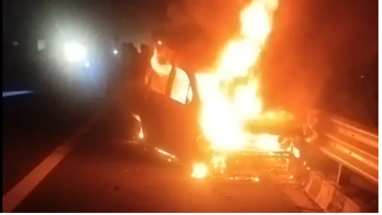 दिल्ली-मुंबई एक्सप्रेसवे पर दर्दनाक हादसा: चलती कार में लगी आग, 5 लोग जिंदा जले, चालक गंभीर