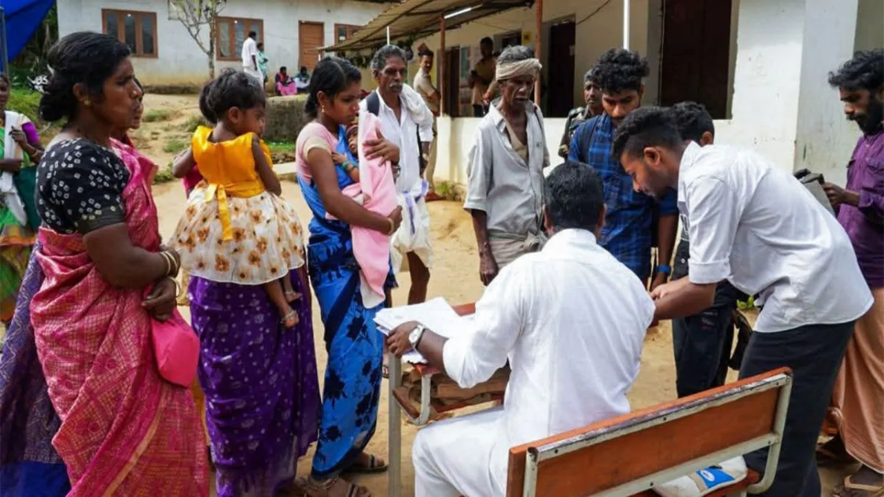 तीन राज्यों में जोरदार मतदान: पुडुचेरी सबसे आगे, असम-केरल में भी रिकॉर्ड वोटिंग