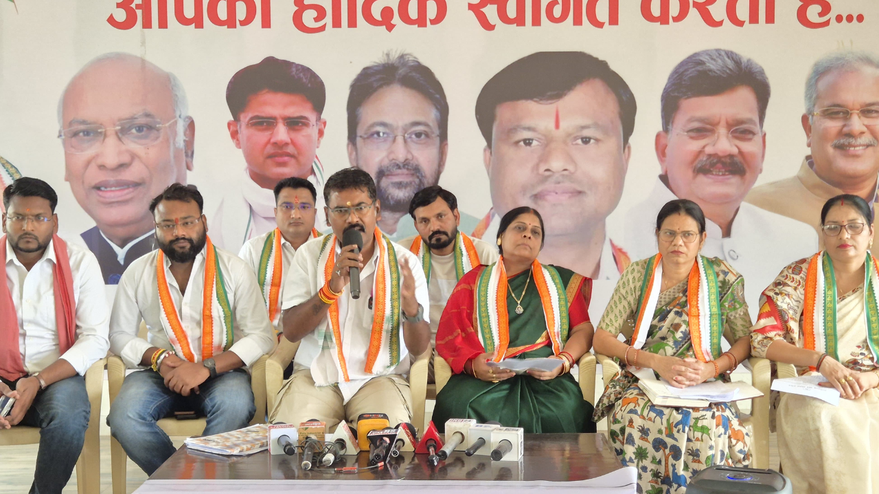 महिला आरक्षण पर कांग्रेस का हमला: प्रेस कॉन्फ्रेंस में कहा- “जनता को गुमराह कर रही मोदी सरकार”