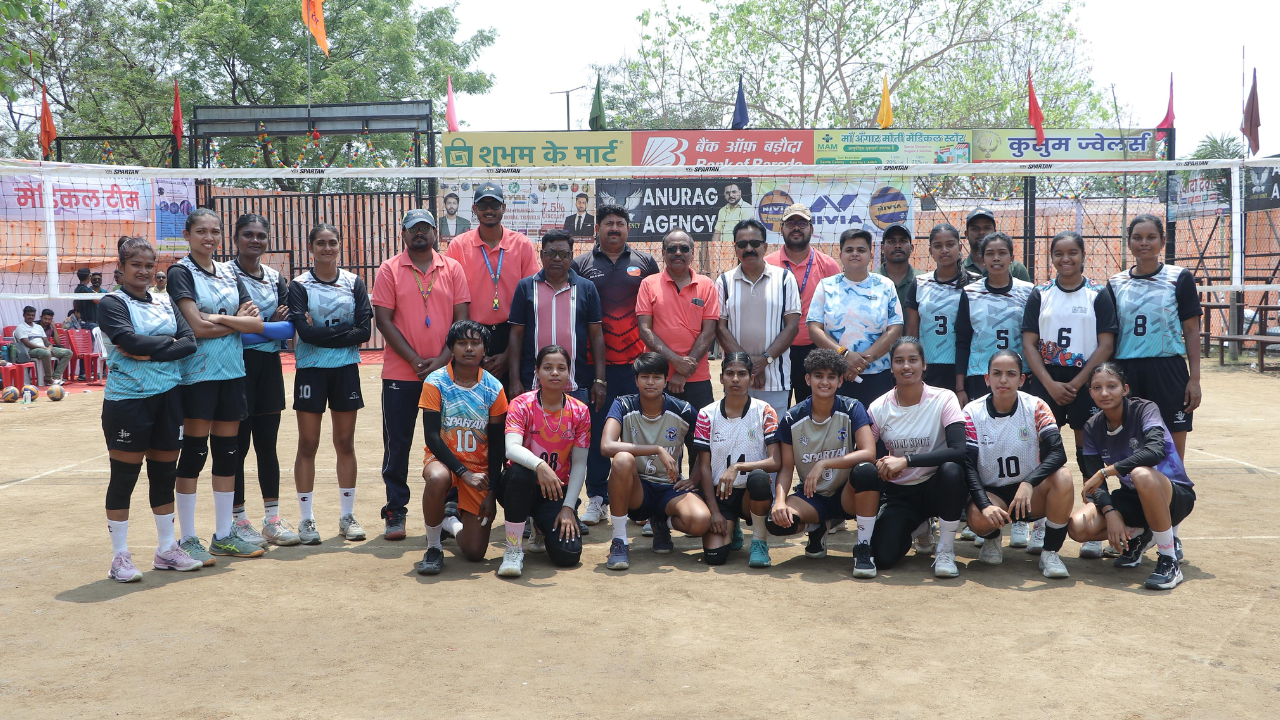 अखिल भारतीय वॉलीबॉल स्पर्धा 2026: हटकेश्वरनाथ और उत्तर प्रदेश पुरुष वर्ग के फाइनल में, महिला वर्ग में राजस्थान ने बनाई जगह