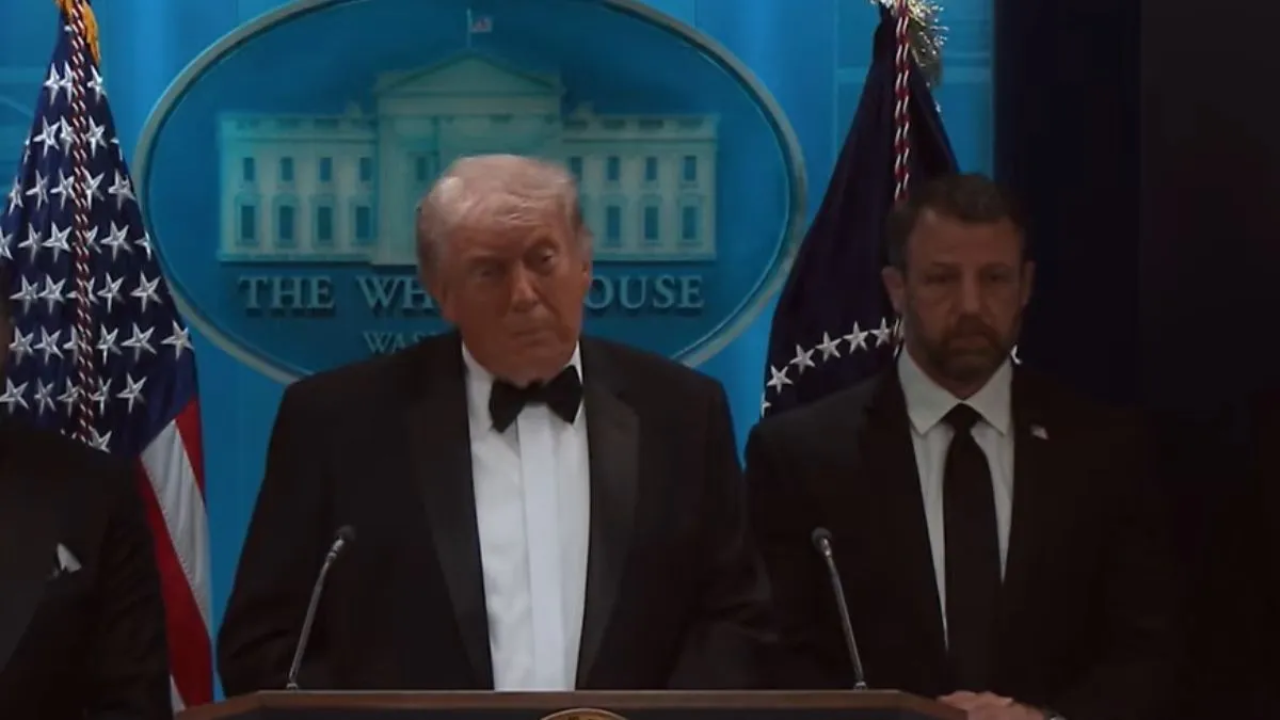 व्हाइट हाउस कॉरेस्पॉन्डेंट्स डिनर में फायरिंग: बाल-बाल बचे ट्रंप, हमलावर गिरफ्तार