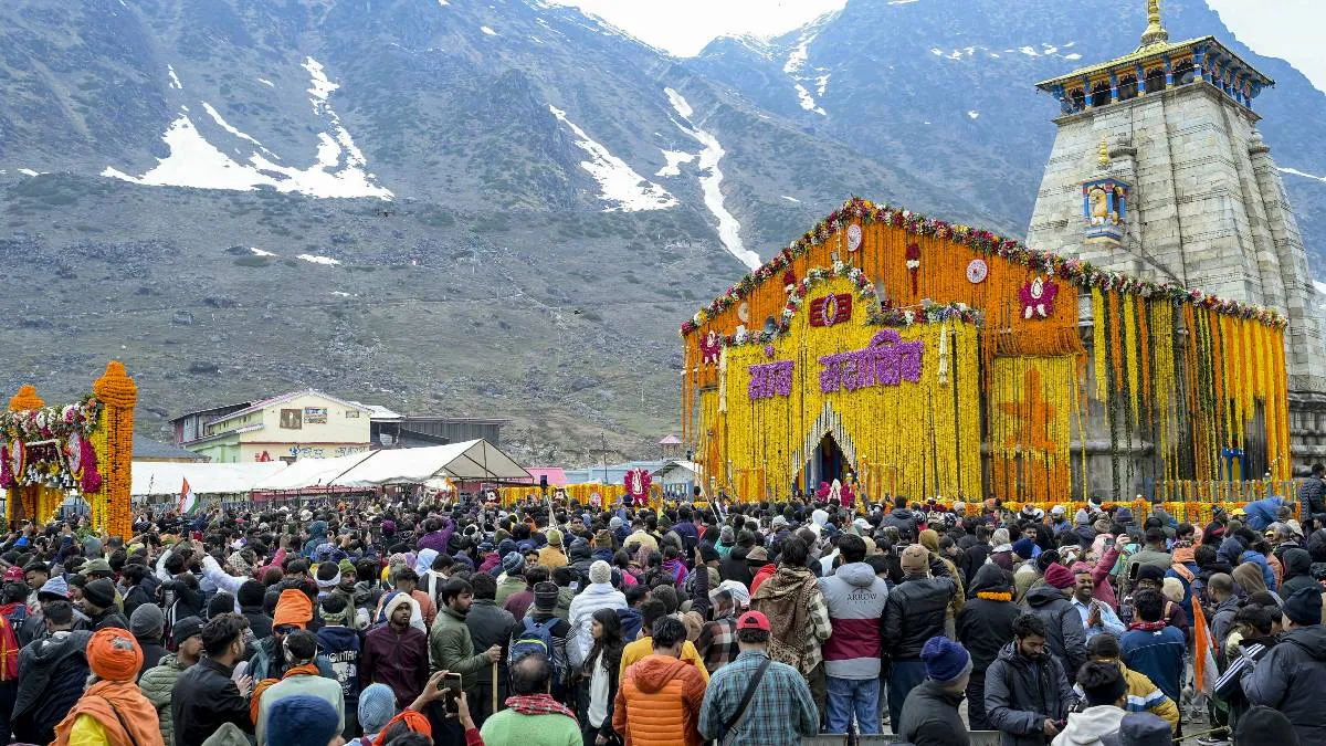 Kedarnath Dham: श्री केदारनाथ धाम के कपाट खुले, श्रद्धालुओं का उमड़ा सैलाब; पीएम मोदी और सीएम धामी ने दी शुभकामनाएं