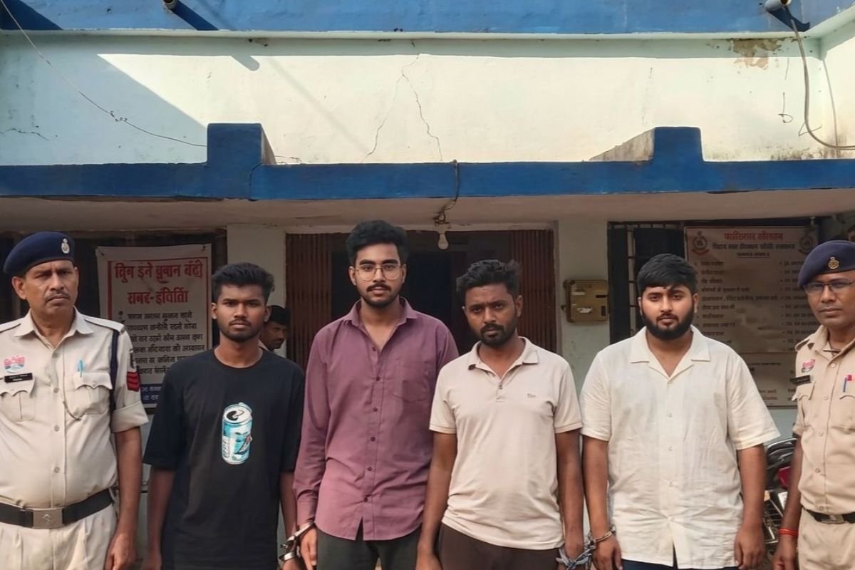 Bhilai News: दूसरों के नाम पर सिम जारी कर बेचने वाला गिरोह पकड़ा, अवैध ट्रांजेक्शन में इस्तेमाल का खुलासा