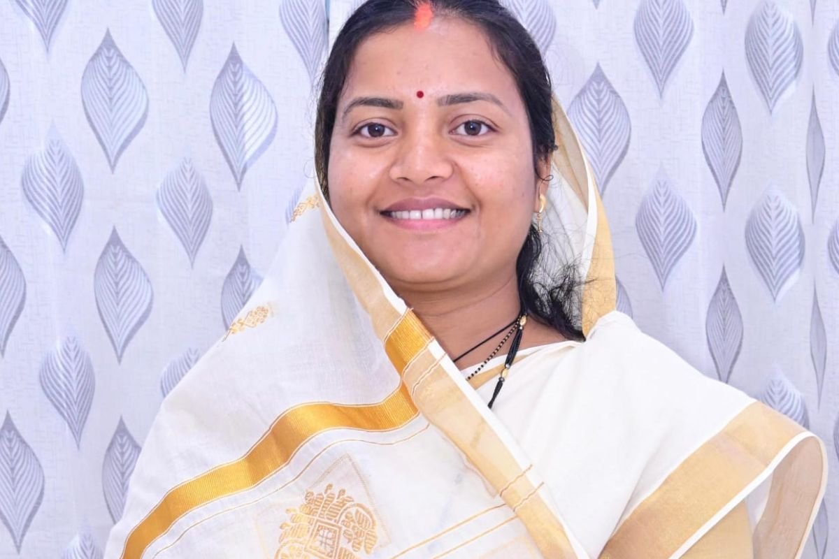 अंतरराष्ट्रीय श्रमिक दिवस पर मंत्री लक्ष्मी राजवाड़े का संदेश, श्रमिकों के सम्मान और कल्याण के प्रति सरकार प्रतिबद्ध
