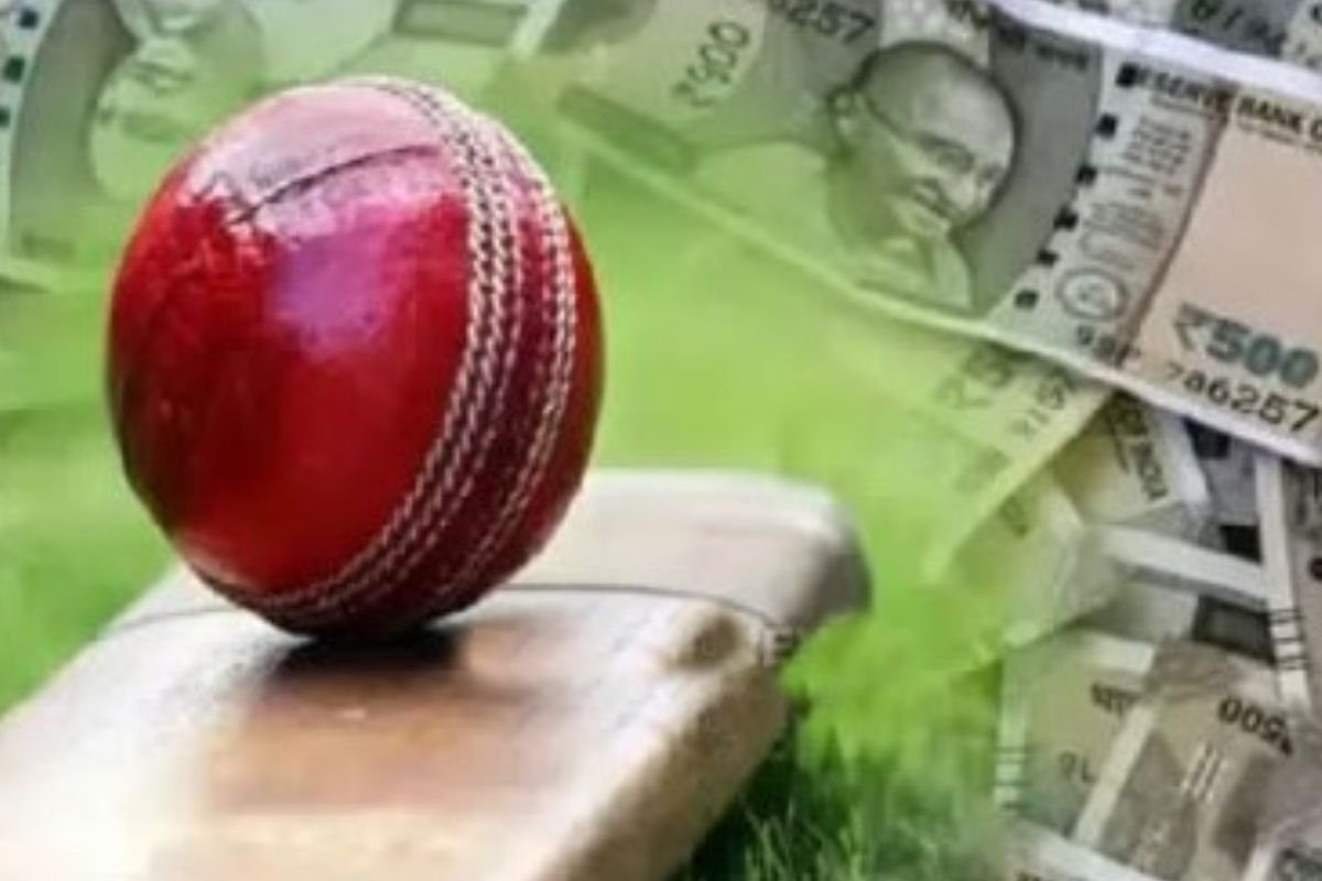 IPL मैचों पर ऑनलाइन सट्टेबाजी का भंडाफोड़: दुर्ग में 7 आरोपी गिरफ्तार, ‘Silent 777’ ऐप से चल रहा था खेल
