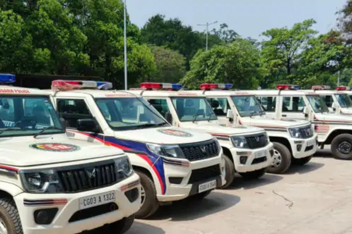 Durg News: दुर्ग पुलिस को मिली 39 नई इमरजेंसी गाड़ियां, डायल-112 फेज-2 सेवा शुरू