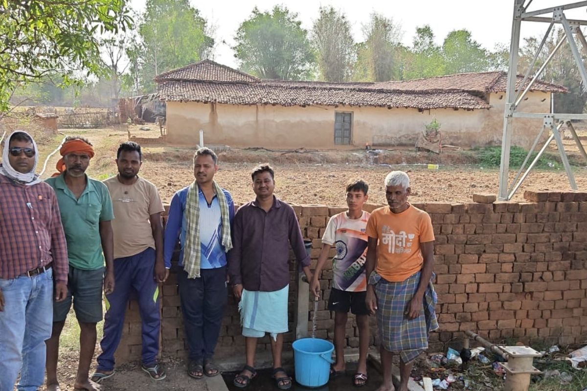 सूरजपुर: 2 महीने बाद जागा विभाग, चालू हुआ सोलर पंप, परसापारा के ग्रामीणों को मिली राहत