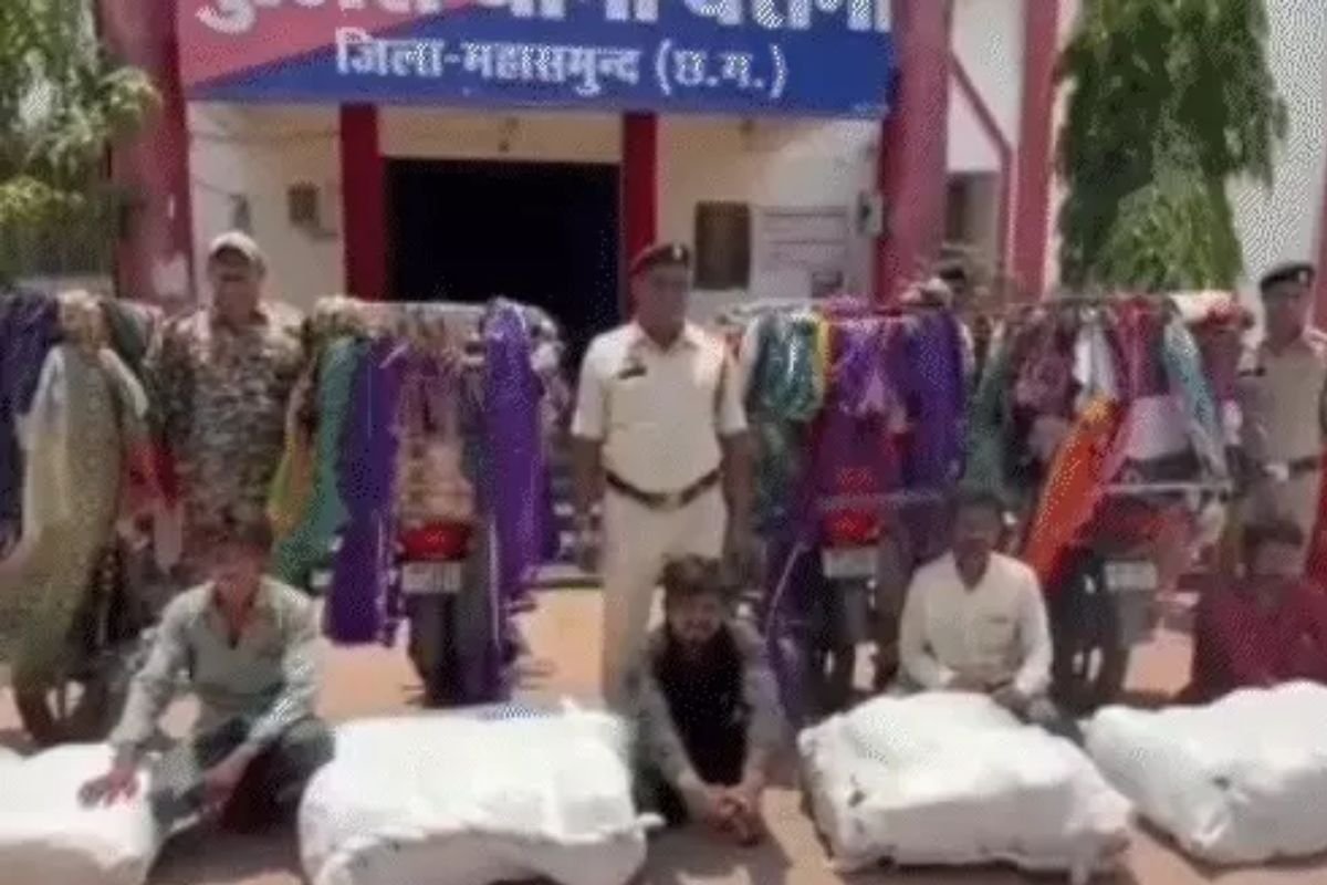 छत्तीसगढ़ में अंतरराज्यीय गांजा तस्करी का शातिर तरीका: फेरीवालों की आड़ में 378 किलो गांजा बरामद, 13 आरोपी गिरफ्तार