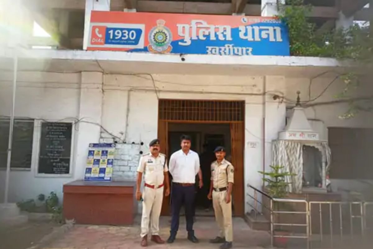 खुद को गृह मंत्री का OSD बताकर खिलाड़ियों को धमकाने वाला गिरफ्तार, भिलाई के क्रिकेट मैच में मचा था हंगामा