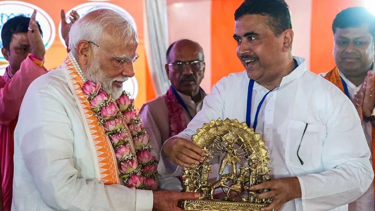 पश्चिम बंगाल के नए मुख्यमंत्री होंगे शुभेंदु अधिकारी, चुने गए विधायक दल के नेता, शनिवार को लेंगे शपथ