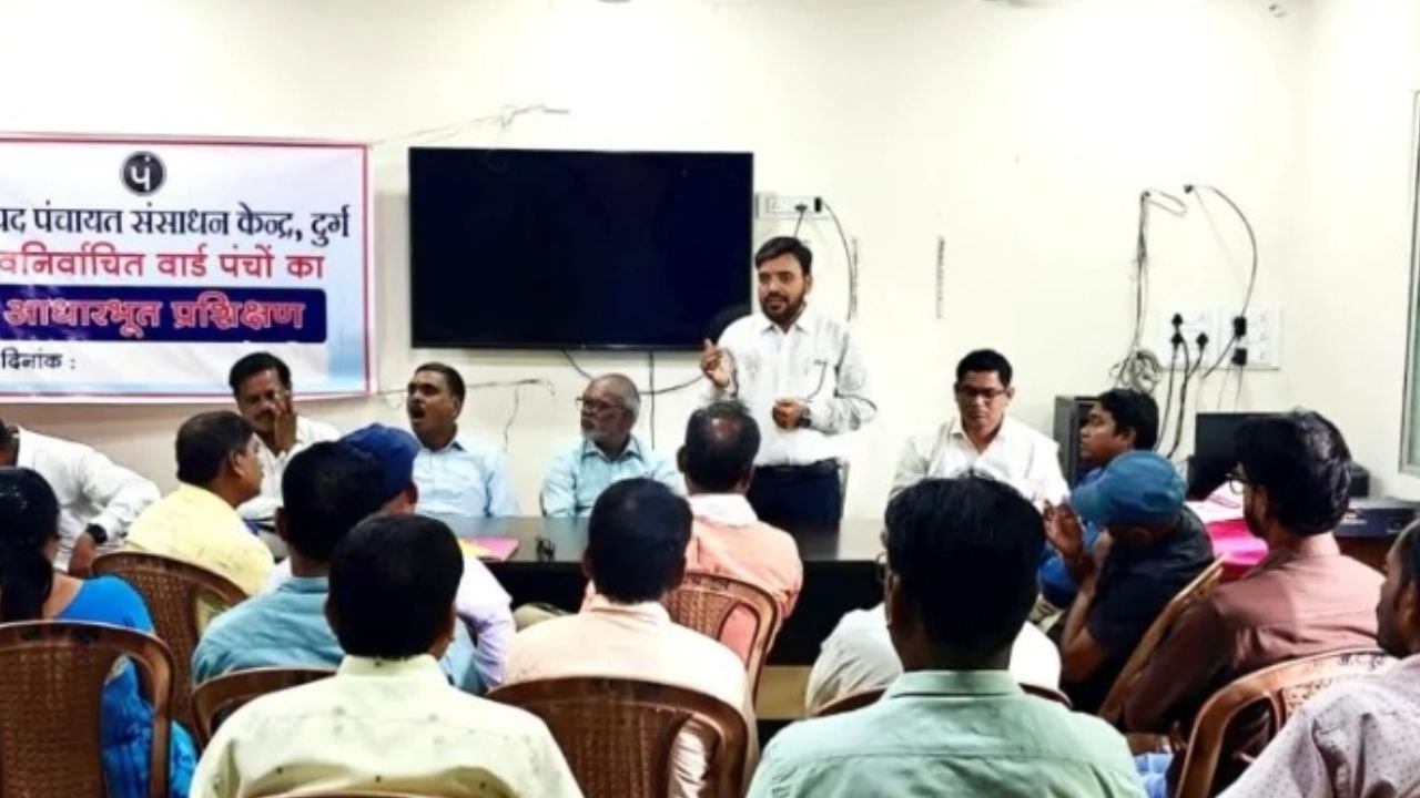 Durg News: दुर्ग में पंचायत सचिवों का आंदोलन का ऐलान, 7 दिन में मांगें पूरी नहीं हुईं तो 3 जुलाई को धरना, 8 से अनिश्चितकालीन हड़ताल