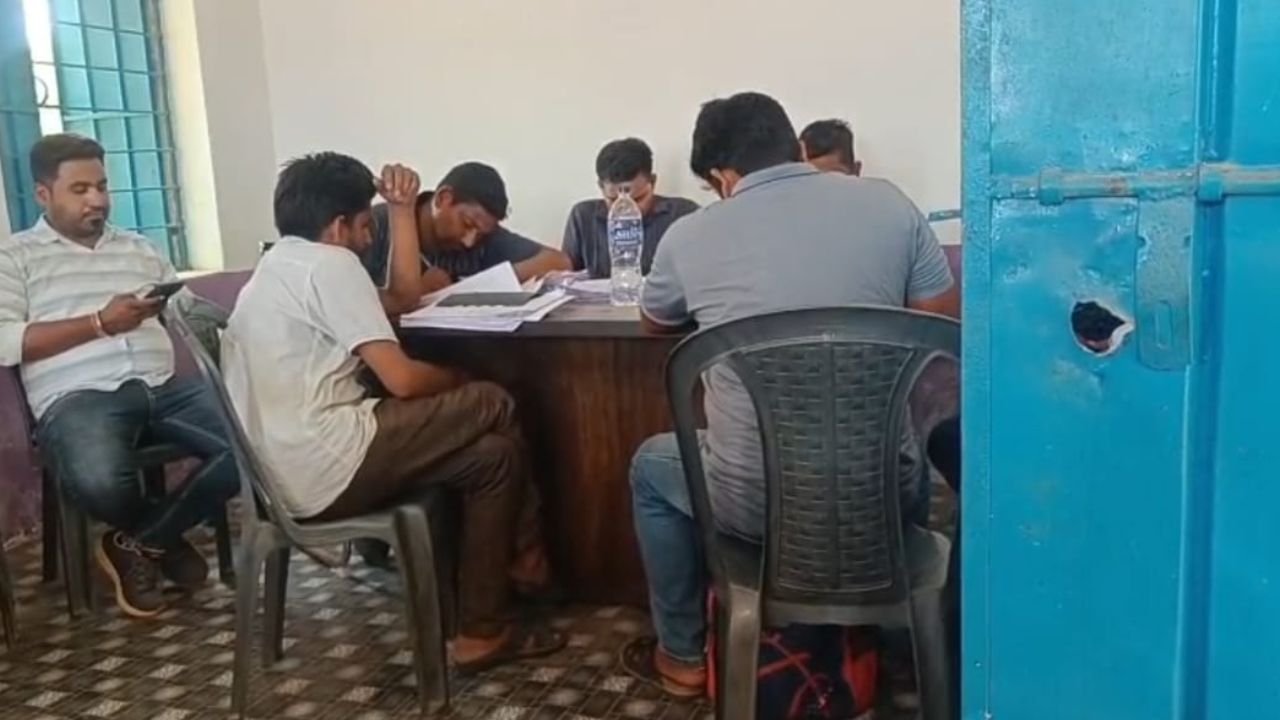 Surajpur News: कोरंधा पंचायत में आवास और मनरेगा अनियमितताओं पर प्रशासन सख्त, कलेक्टर के आदेश पर जांच शुरू