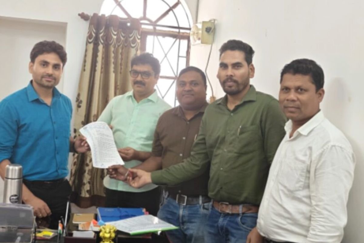 Bijapur News: अनुकंपा नियुक्ति से लेकर डीए एरियर तक, कर्मचारी संगठन ने रखीं 6 अहम मांगें