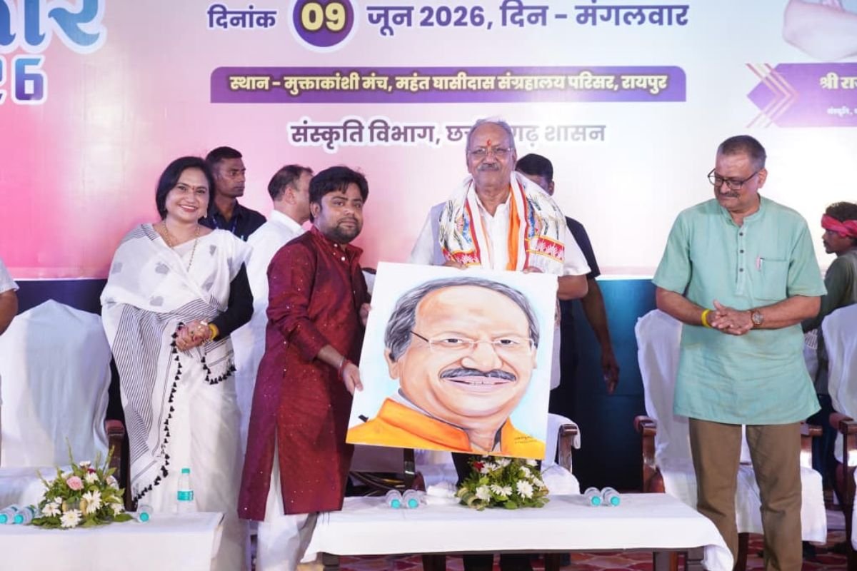 CG News: पारंपरिक शिल्प को बाजार से जोड़ने पर जोर, ‘आकार 2026’ में कलाकारों की आत्मनिर्भरता का दिया संदेश