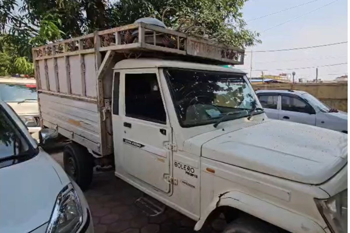 CG Accident News :तेज रफ्तार बनी हादसे की वजह! 30 मजदूरों को ले जा रही पिकअप अनियंत्रित होकर पलटी