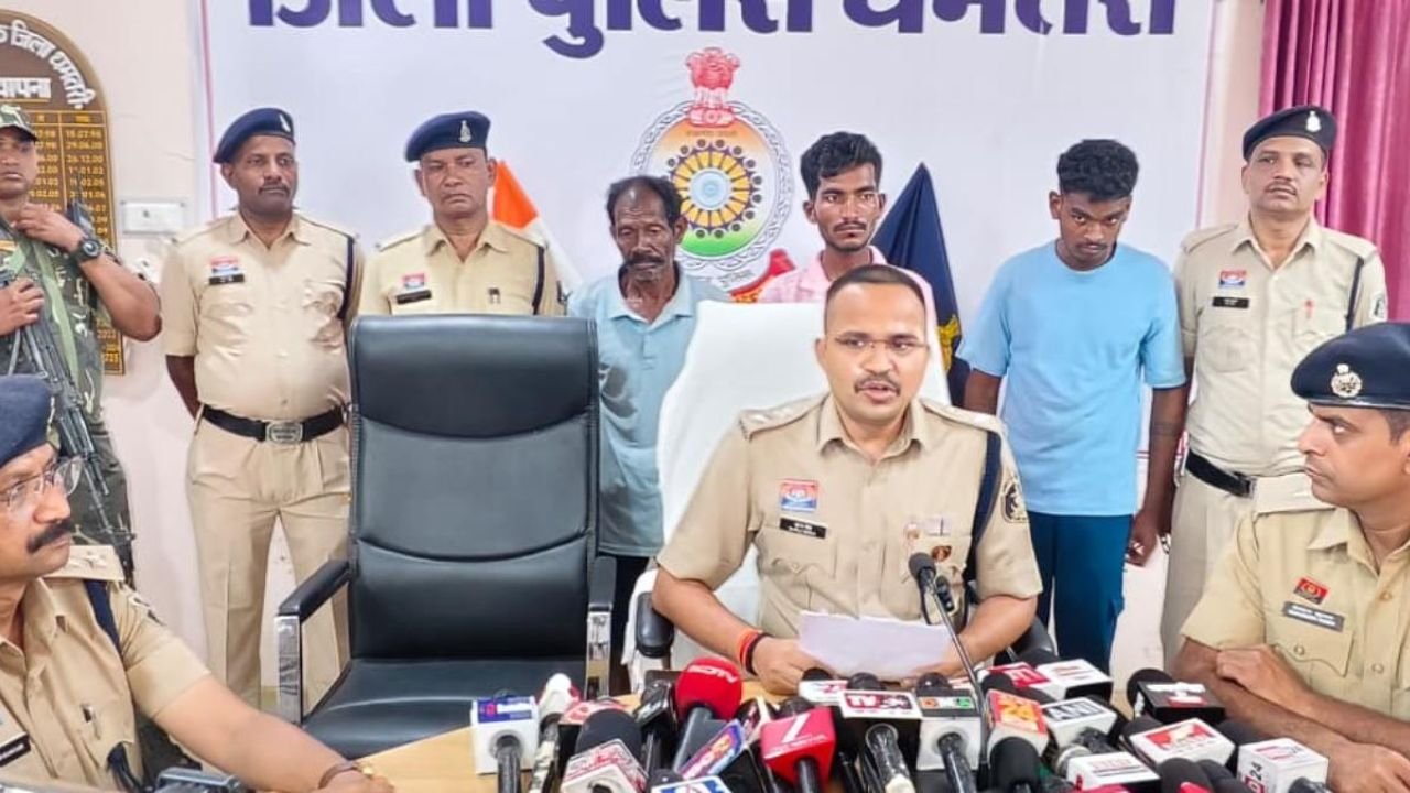Dhamtari News: 48 घंटे में पुलिस की बड़ी सफलता, हत्या और लूट के तीन आरोपी गिरफ्तार, दो नाबालिग भी शामिल