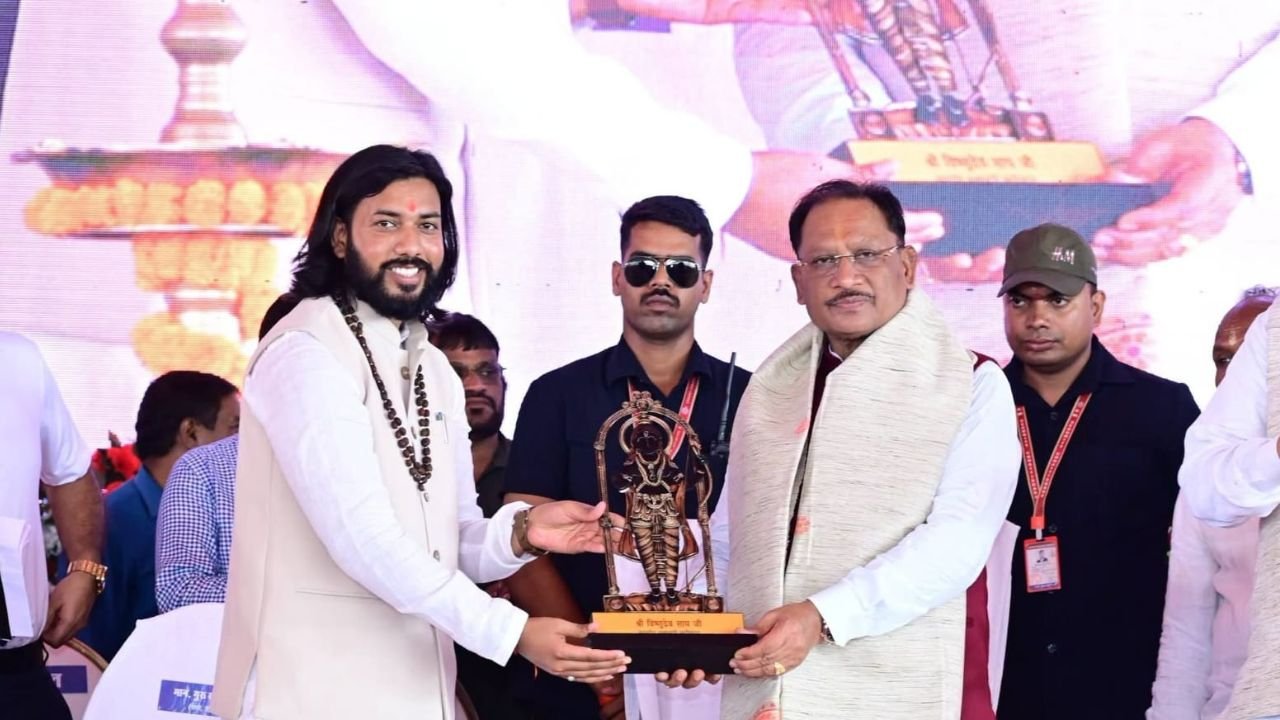 CG News: आरंग को ₹128 करोड़ से अधिक के विकास कार्यों की सौगात, मुख्यमंत्री विष्णुदेव साय ने किया लोकार्पण और भूमिपूजन