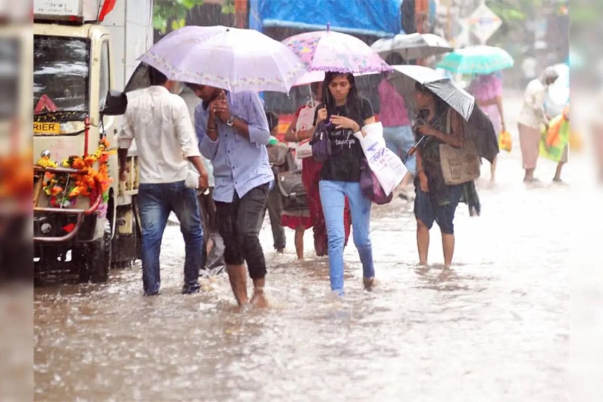 CG Weather Update: बंगाल की खाड़ी में बन रहा लो-प्रेशर सिस्टम, रायपुर समेत पूरे प्रदेश में तेज बारिश के आसार
