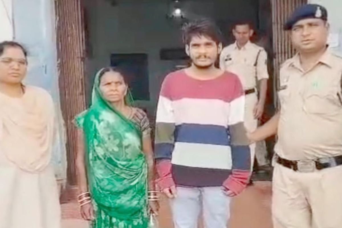 Dhamtari News: आत्महत्या नहीं, मां-भाई ने की थी हत्या! धमतरी पुलिस ने 48 घंटे में सुलझाया ब्लाइंड मर्डर केस