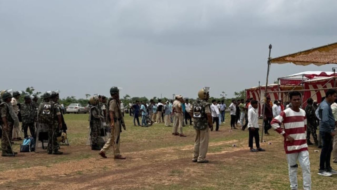 CG Patan News: चूना पत्थर खदान के खिलाफ ग्रामीणों का उग्र विरोध, जनसुनवाई में 177 लोगों ने जताई आपत्ति