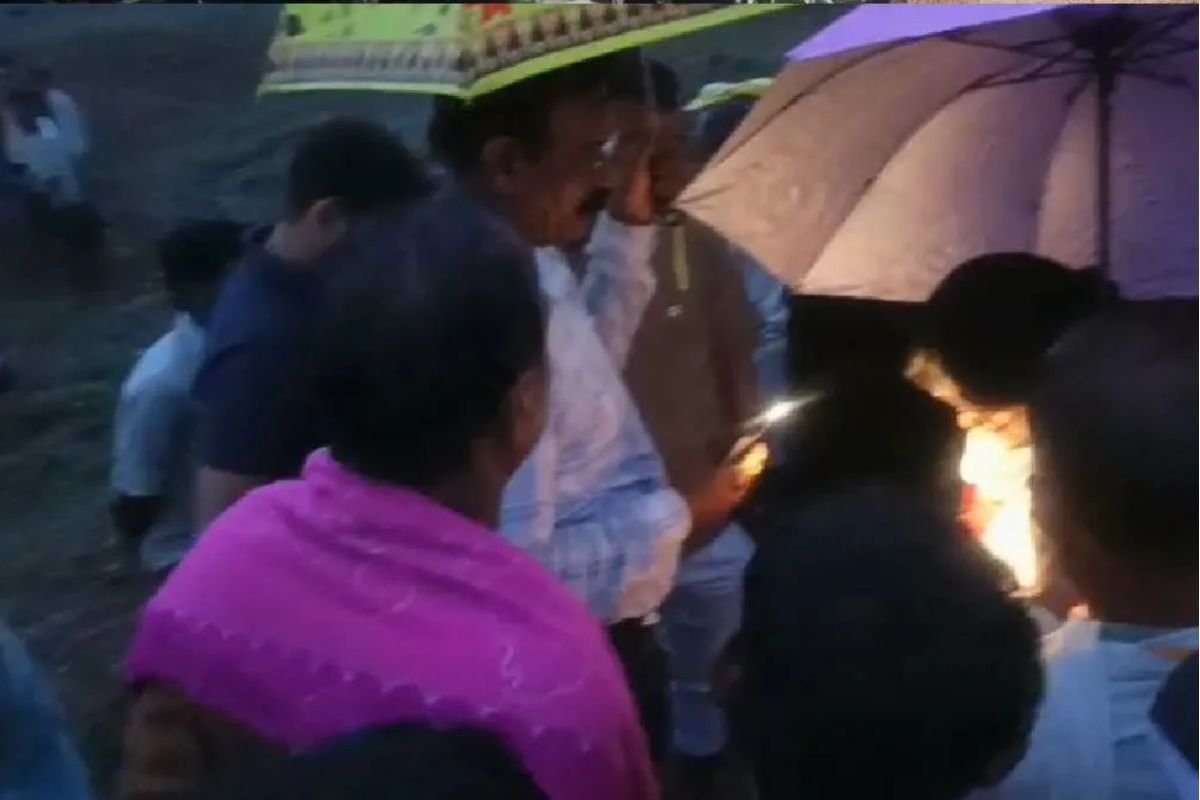 MP News: छतरपुर में वज्रपात का दर्दनाक हादसा, मछली पकड़ने गए दो भाइयों की मौत से गांव में मातम