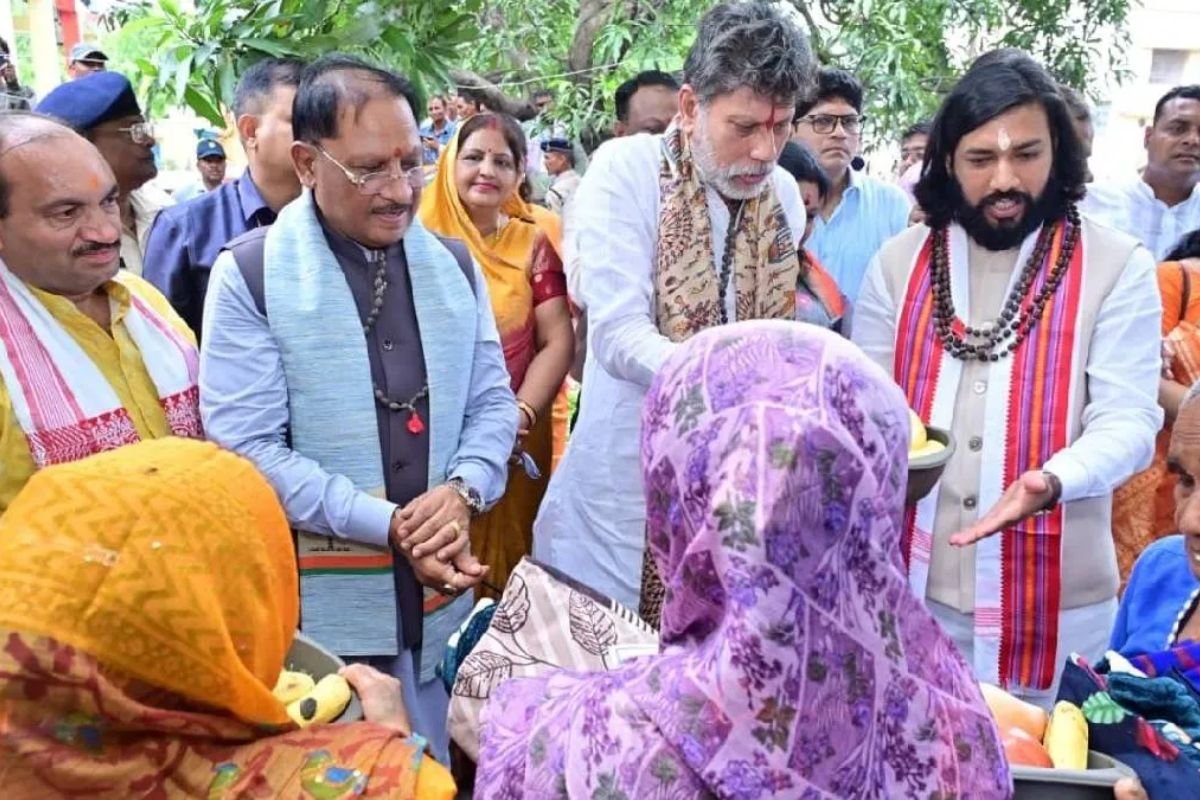 Chhattisgarh News: CM विष्णु देव साय ने की सोठी आश्रम की सराहना, बोले- यह मानवता, करुणा और सेवा का सच्चा तीर्थ
