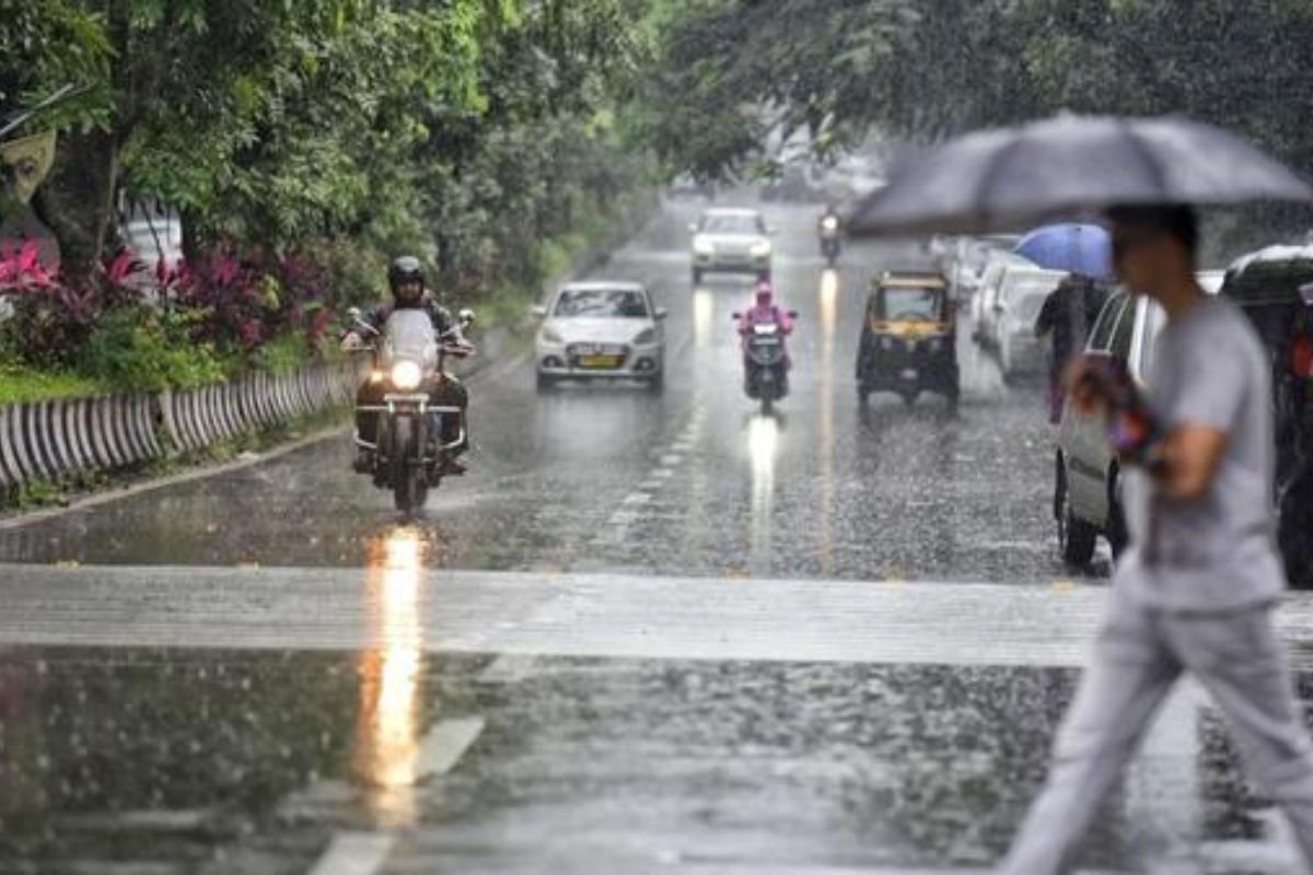 CG Weather Update: रायपुर समेत कई जिलों में यलो अलर्ट जारी, गरज-चमक के साथ होगी बारिश