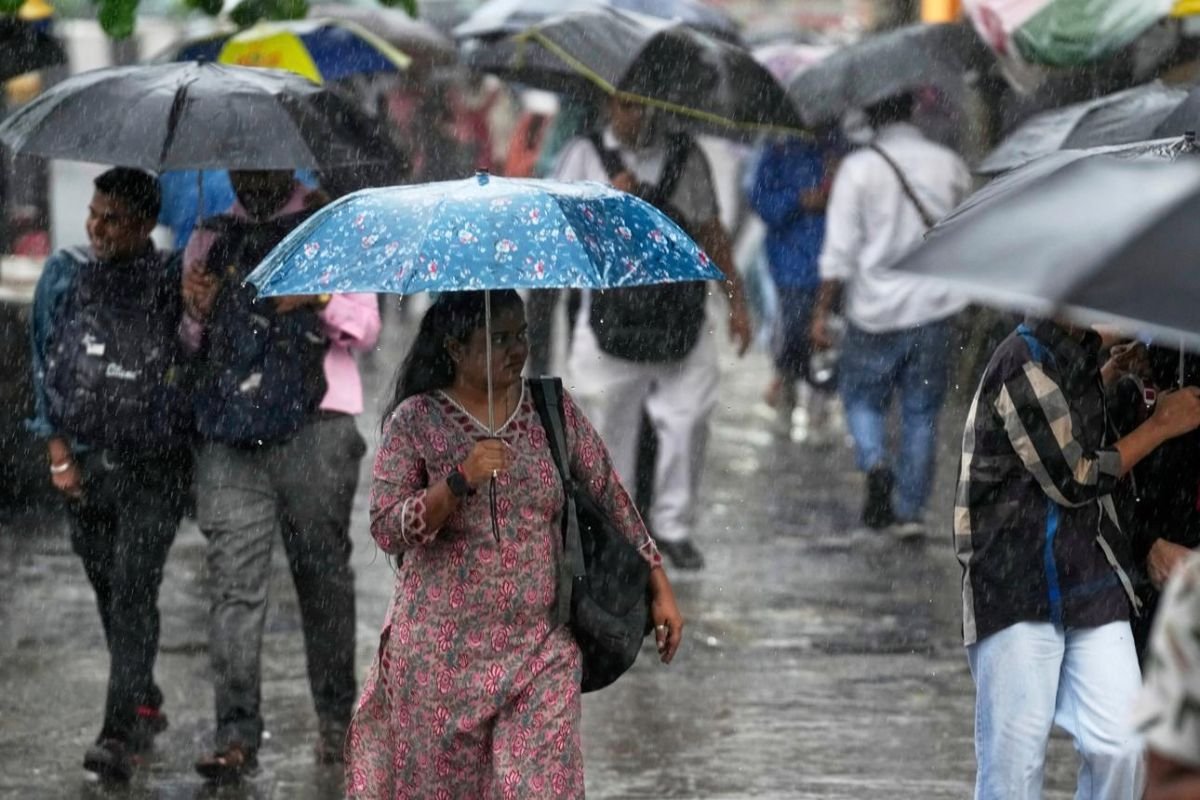 CG Weather Update: बंगाल की खाड़ी के अवदाब से छत्तीसगढ़ में मूसलाधार बारिश, 25 से ज्यादा जिलों में रेड अलर्ट