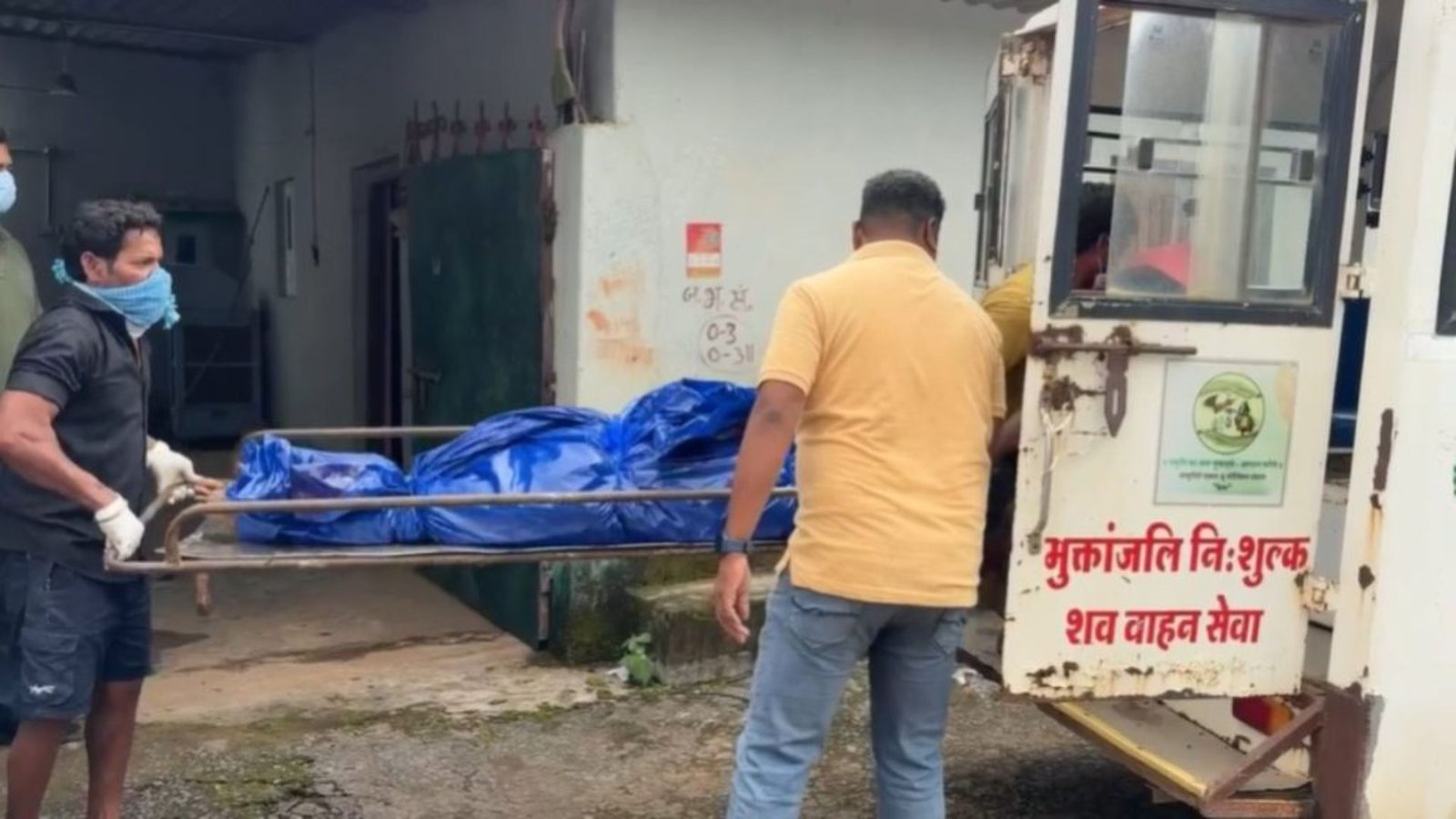 Dantewada News: पति बना हैवान! धारदार हथियार से पत्नी की हत्या, सिर और धड़ अलग मिले; गांव में दहशत