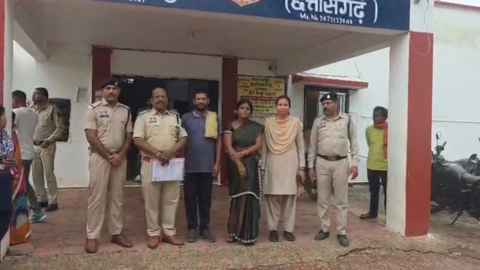 Bilaspur News: नौकरी का झांसा, ₹1.5 लाख की ठगी और धमकी; आत्महत्या मामले में मामा-मामी पर BNS के तहत कार्रवाई