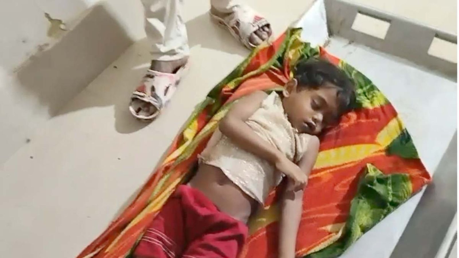 Kondagaon News : एक और मासूम की मौत के बाद फूटा लोगों का गुस्सा, निर्माण स्थल पर सुरक्षा व्यवस्था नहीं होने पर कार्रवाई की मांग