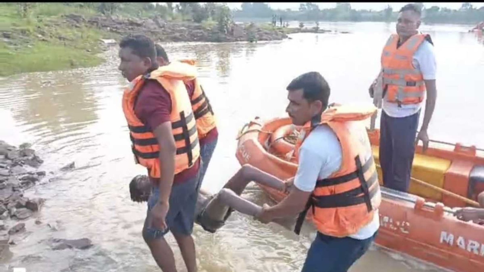 Durg News: दुर्ग में दर्दनाक हादसा, शिवनाथ नदी में समाए दो बच्चे, एक का शव बरामद, दूसरे की खोज जारी